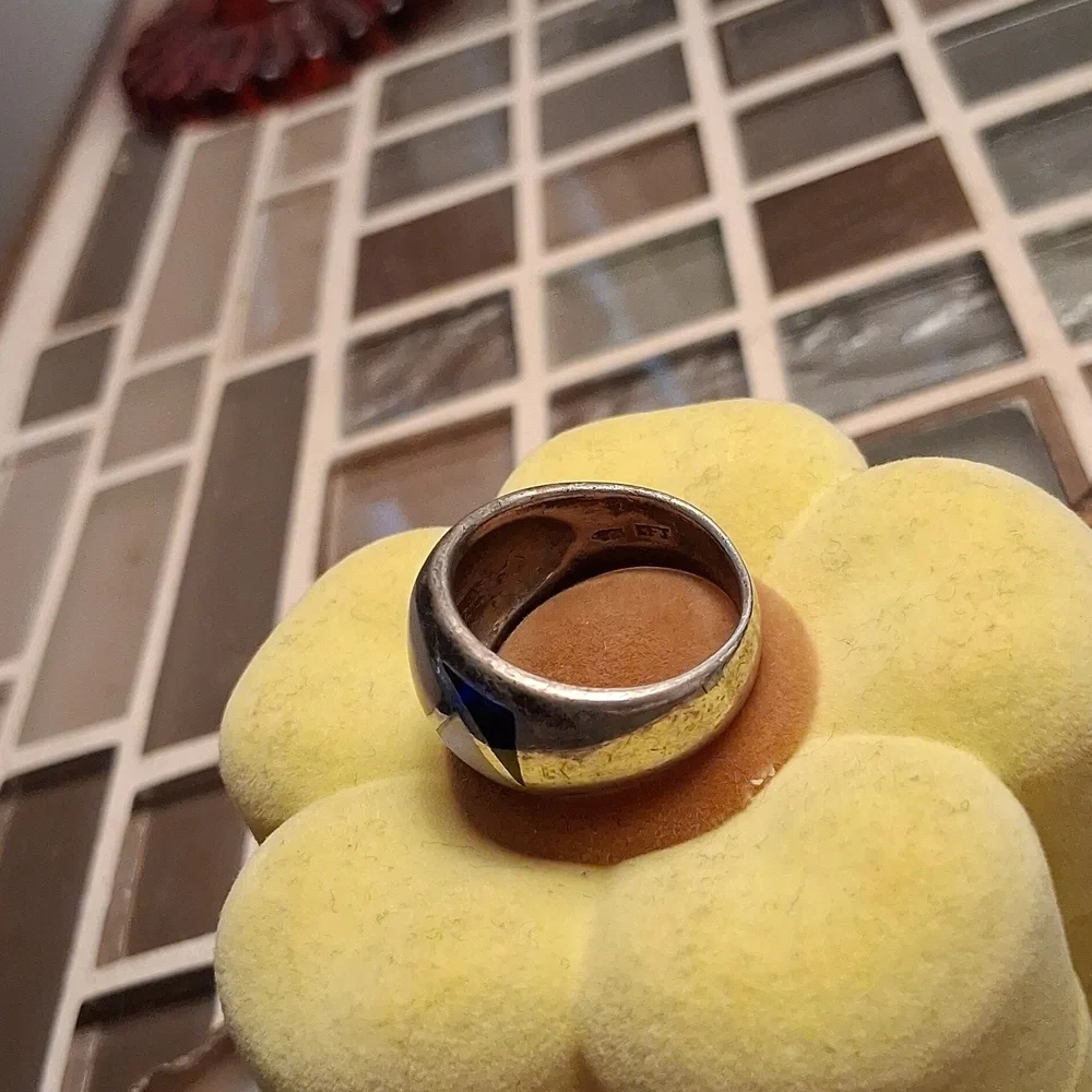 Vintage elegant ring